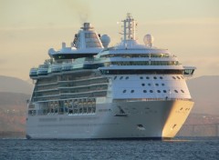 Fonds d'cran Bateaux Jewel of the Seas Bateau Croisire,Qubec