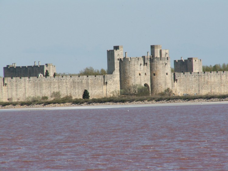 Fonds d'cran Voyages : Europe France > Provence-Alpes-Cte d'Azur Aigues-Mortes