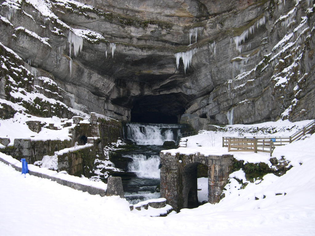 Wallpapers Trips : Europ France > Franche Comt la source de la loue dans le doubs