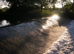 Wallpapers Nature petite chute d'eau a doubs