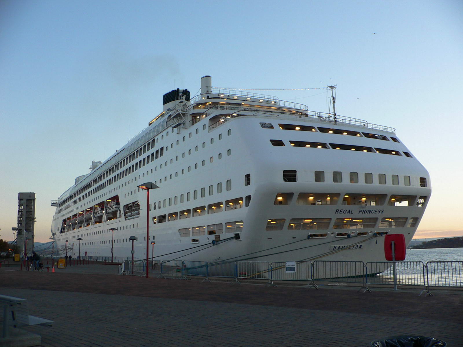 Wallpapers Boats Liners Regal Princess  Qubec