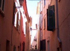 Fonds d'cran Voyages : Europe St Tropez- petite ruelle