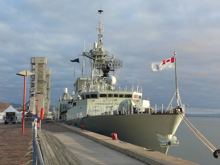 Fonds d'cran Bateaux Btiments de Guerre Bateau de Guerre