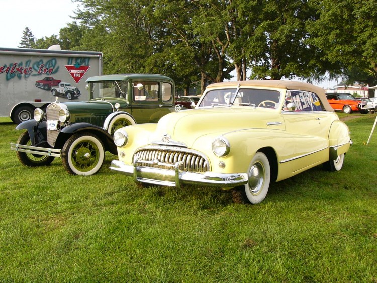 Fonds d'cran Voitures Divers 2 Autos de Collection