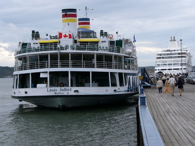 Wallpapers Boats Liners Petit Bateau de Croisire le Louis Joliette,Qc