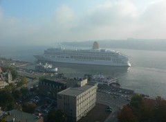 Fonds d'cran Bateaux Aurora au Port Croisire de Qubec