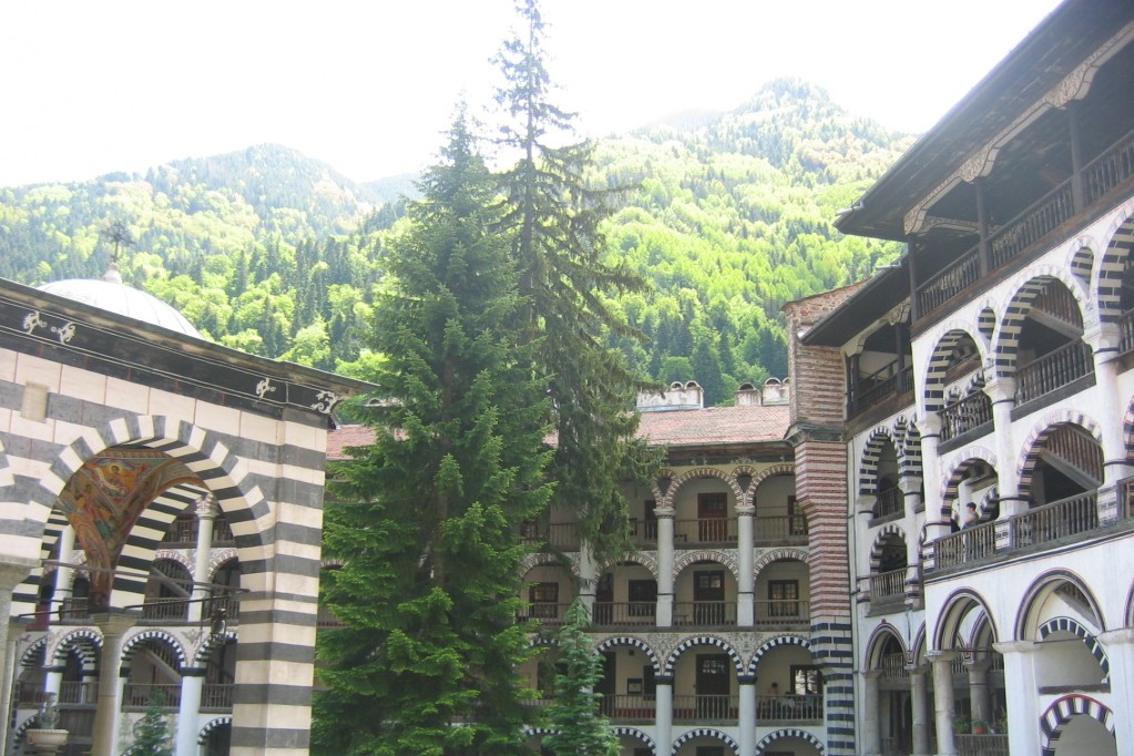 Fonds d'cran Voyages : Europe Bulgarie Rila Monastery_6