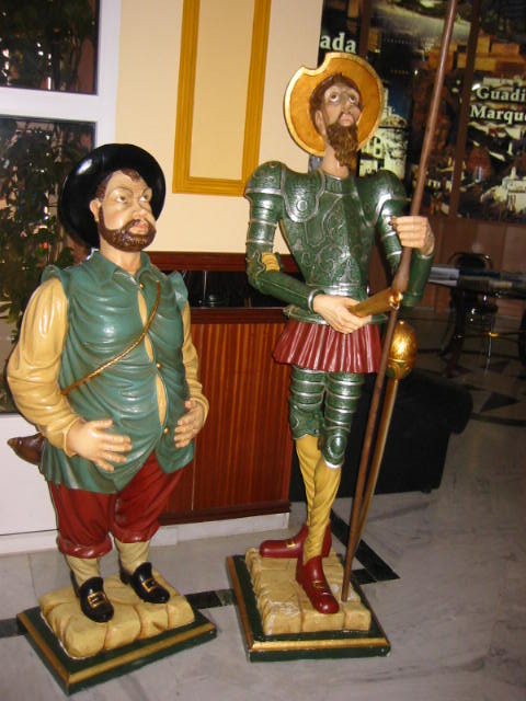 Fonds d'cran Objets Statuettes - Sculptures Don Quichotte et Sancho Pansa