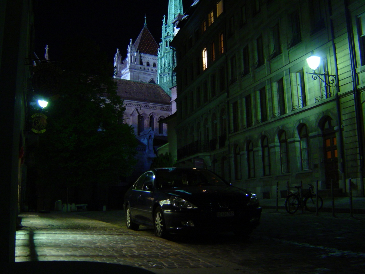 Wallpapers Trips : Europ Switzerland La nuit dans une rue de Genve