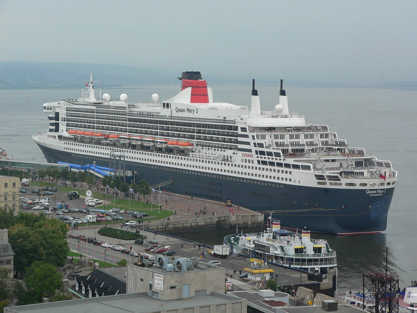 Wallpapers Boats Liners Queen Mary 2