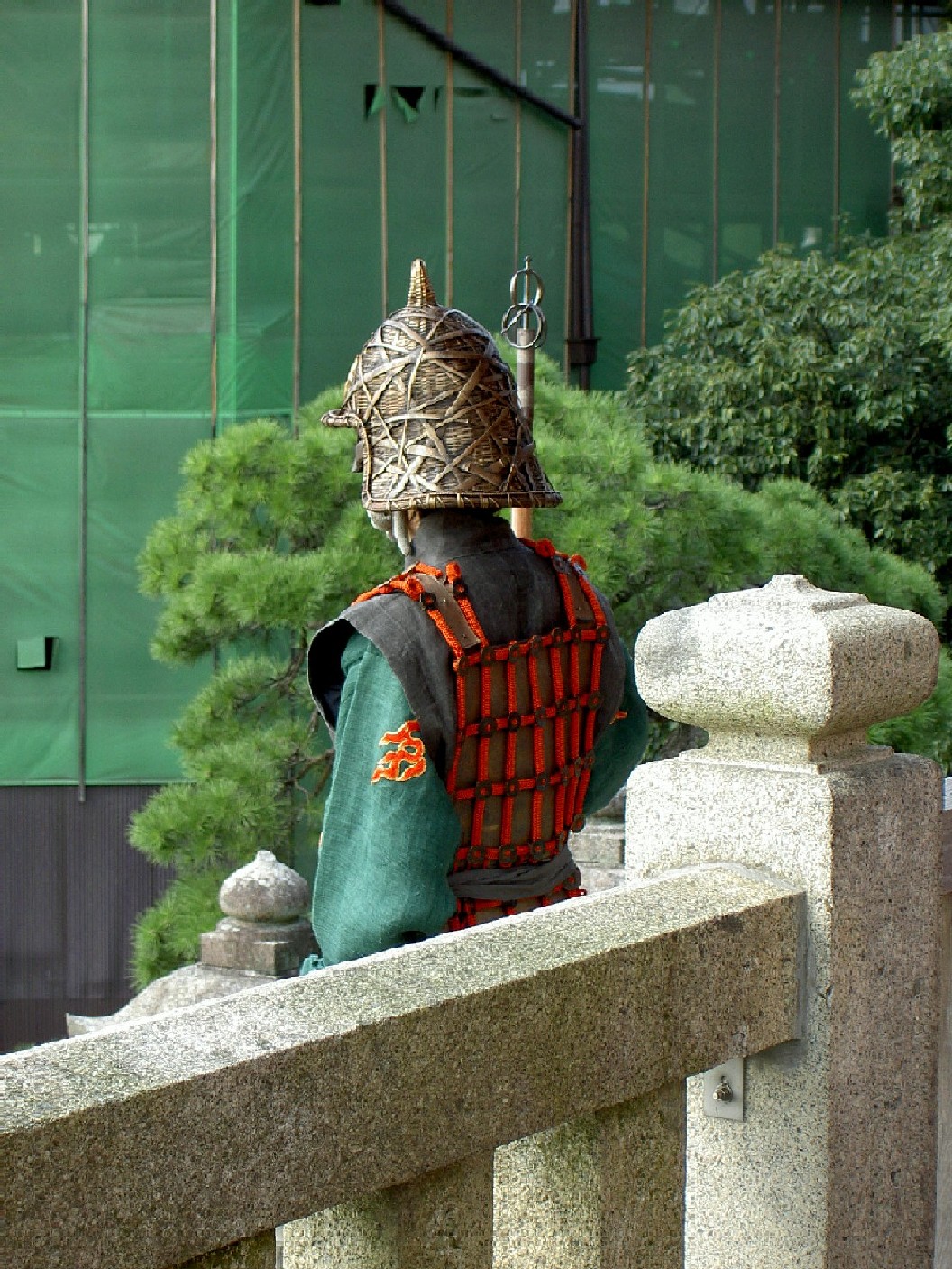 Fonds d'cran Voyages : Asie Japon Garde de temple a Kyoto