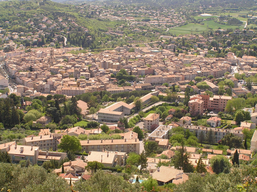 Fonds d'cran Voyages : Europe France > Provence-Alpes-Cte d'Azur Pierrevert