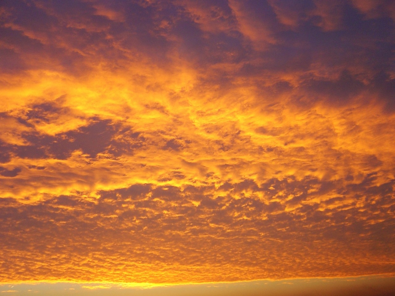 Fonds d'cran Nature Ciel - Nuages Soleil sous nuages