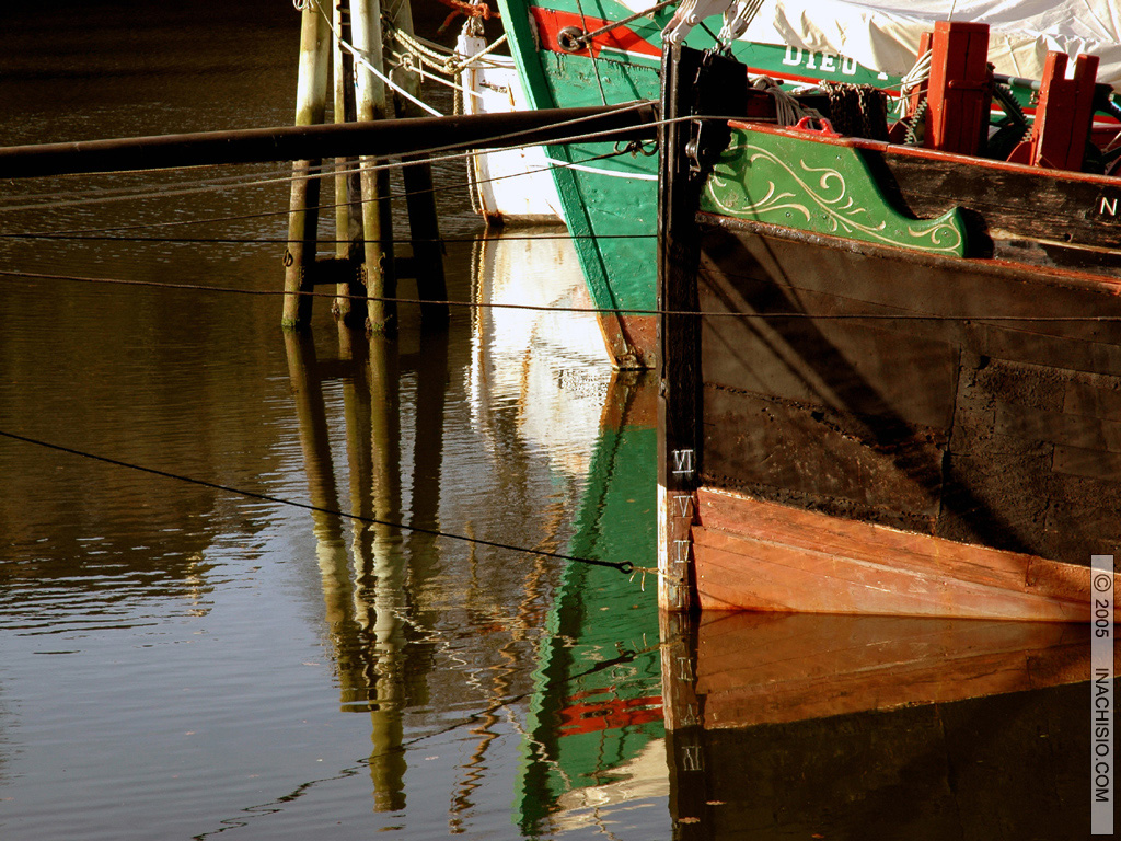 Wallpapers Boats Fishing Boats Proues de bateaux