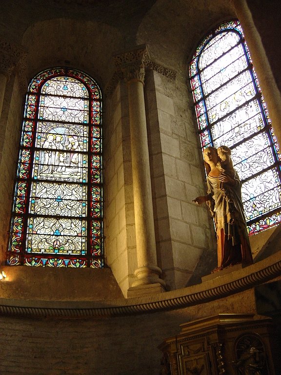 Wallpapers Constructions and architecture Religious Buildings Une statue dans une cathdrale de Toulouse