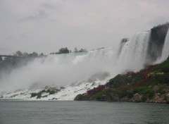 Fonds d'cran Nature Prs des chutes amricaines