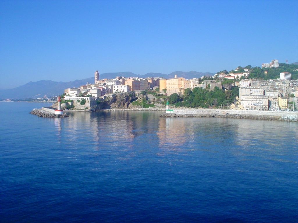 Fonds d'cran Voyages : Europe France > Corse Bastia (Juin 2005)