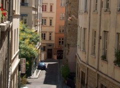 Wallpapers Trips : Europ Une ruelle de Lyon en juillet