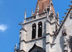 Fonds d'cran Voyages : Europe Lyon- L'horloge de l'glise Saint Nizier sur les quais de Sane.