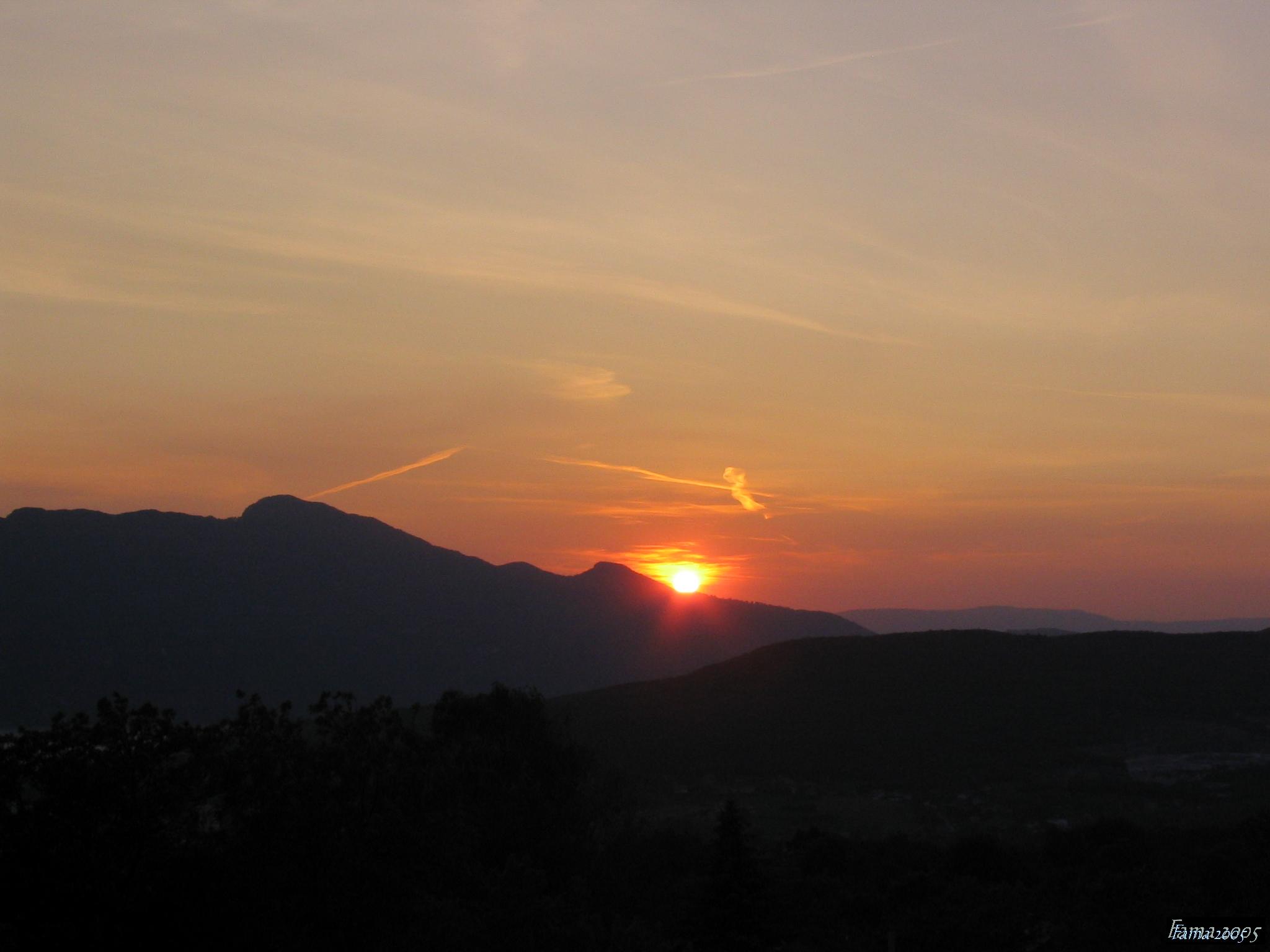 Wallpapers Nature Sunsets and sunrises Coucher sur Aix les Bains