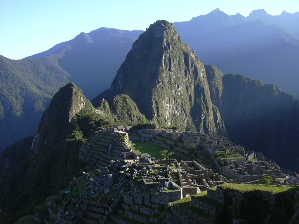 Fonds d'cran Voyages : Amrique du sud Prou Lever de soleil sur le Machu pichu