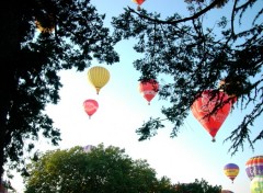 Fonds d'cran Avions fete de la mongolfierer annonay