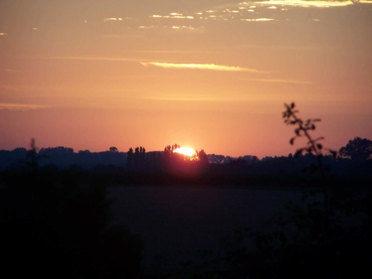 Fonds d'cran Nature Couchers et levers de Soleil Couch de soleil  Fresne-le-plan