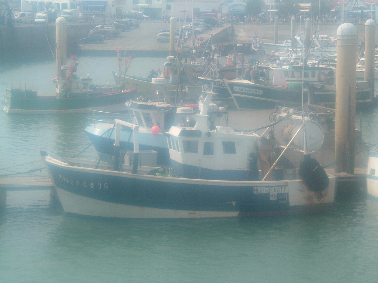 Wallpapers Boats Fishing Boats bateau a quai