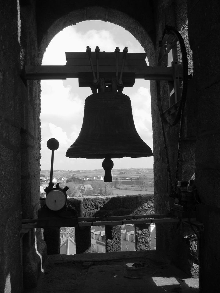 Fonds d'cran Constructions et architecture Edifices Religieux cloche