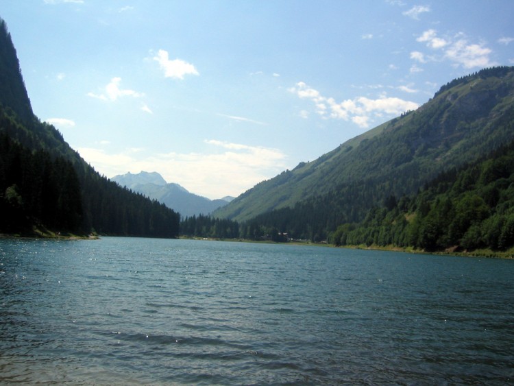 Fonds d'cran Nature Couchers et levers de Soleil Le lac de Montriond