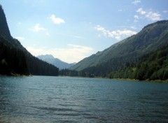 Fonds d'cran Nature Le lac de Montriond