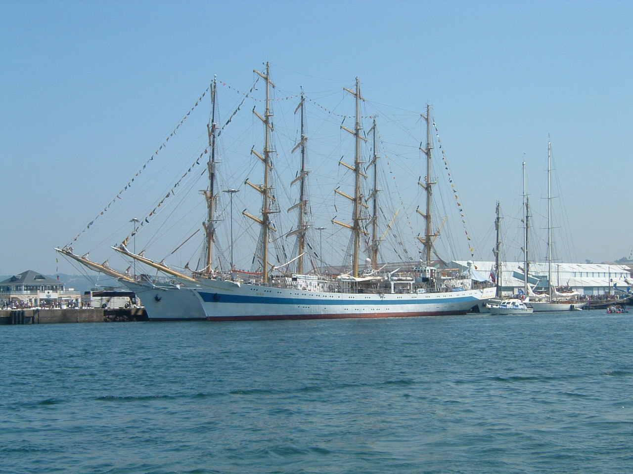 Fonds d'cran Bateaux Voiliers le MIR