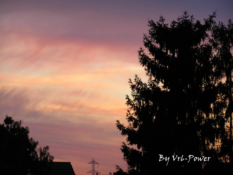 Fonds d'cran Nature Ciel - Nuages Un ciel color au mois de mars