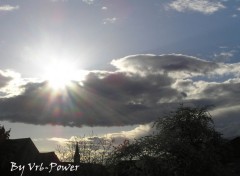 Fonds d'cran Nature Le soleil pointe ses rayons dans un petit village