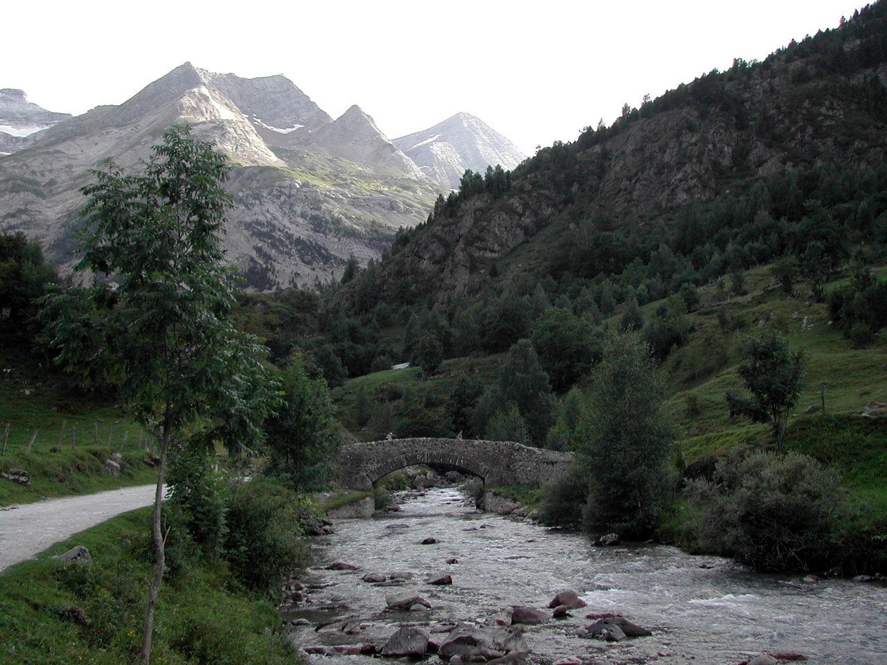 Wallpapers Trips : Europ France > Midi-Pyrnes Paysage des Pyrennes