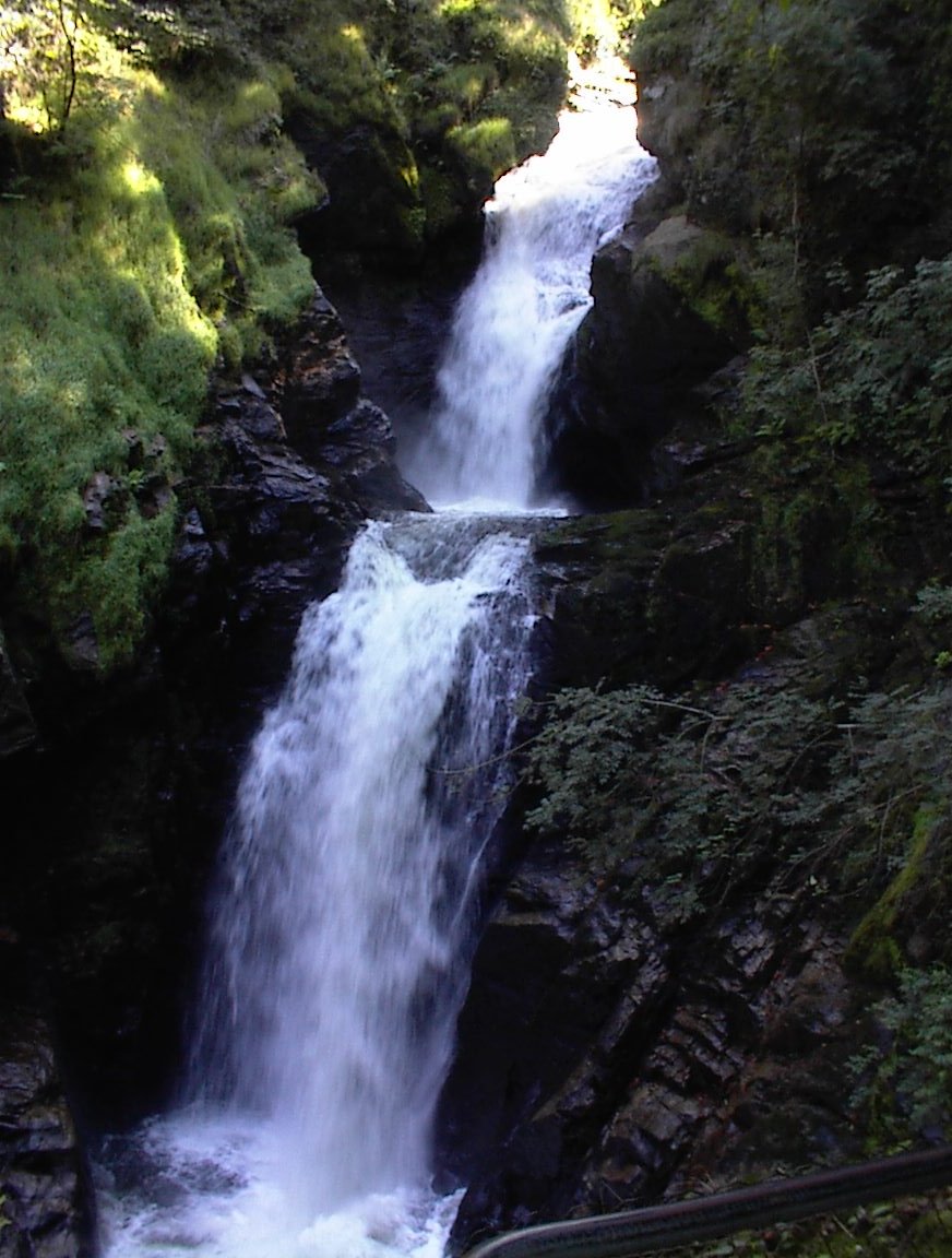 Fonds d'cran Nature Cascades - Chutes cascades de Gimel