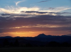 Fonds d'cran Nature Couch de soleil sur le Puy de Dome