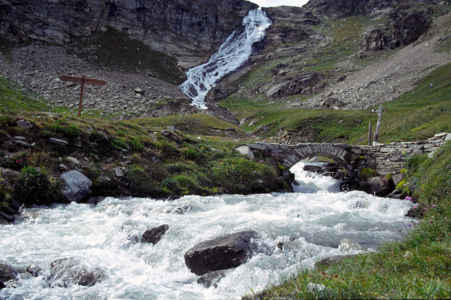 Fonds d'cran Nature Cascades - Chutes Valle de la Maurienne