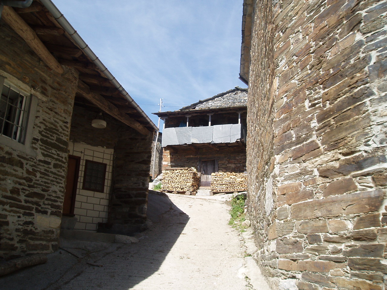 Fonds d'cran Voyages : Europe Espagne Galice: Maison typique du Caurel