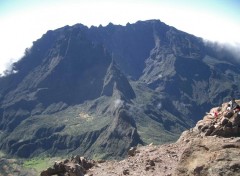 Fonds d'cran Nature le plus haut sommet de la Runion