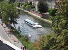 Fonds d'cran Bateaux Bateau-mouche sur l'Ill  Strasbourg