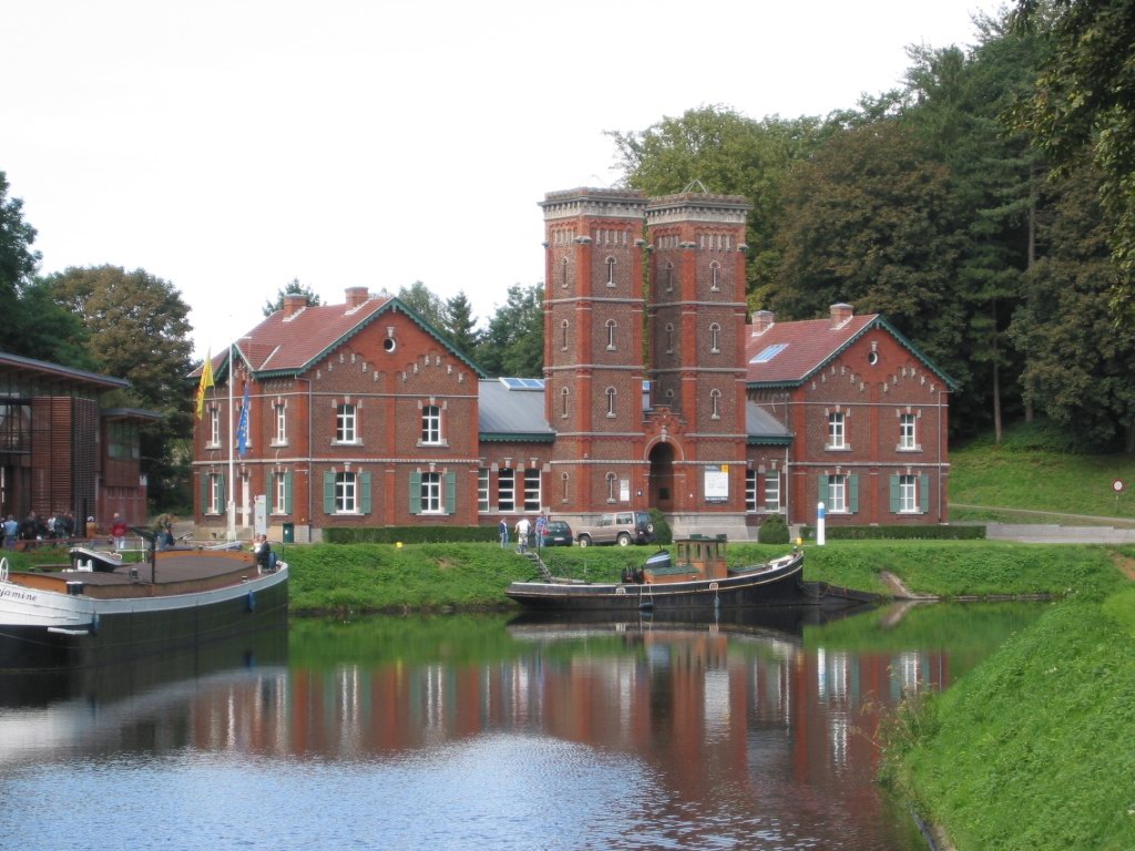 Fonds d'cran Voyages : Europe Belgique Canal du centre