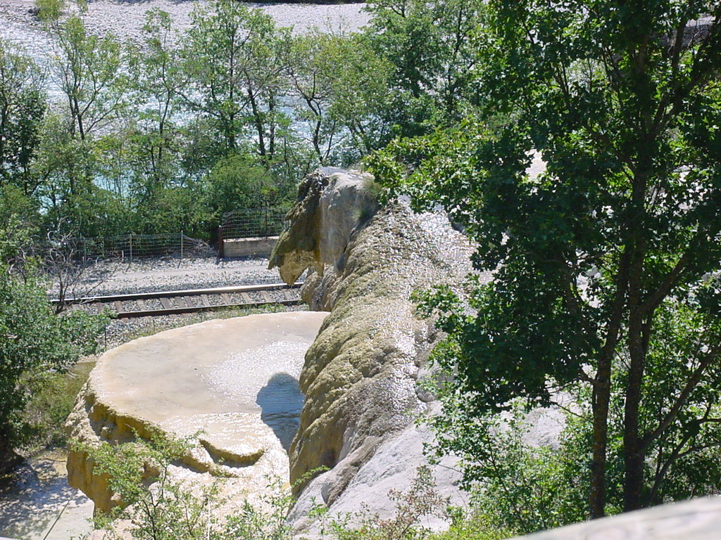 Fonds d'cran Nature Roches - Pierres - Sables fontaine ptrifiante