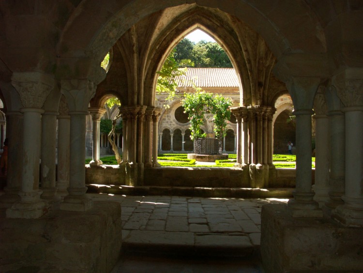 Fonds d'cran Constructions et architecture Edifices Religieux Languedoc, Roussillon