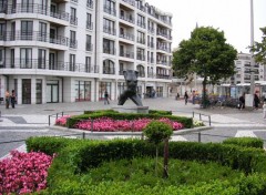 Fonds d'cran Constructions et architecture statue fminine