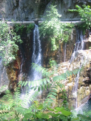 Fonds d'cran Nature Cascades - Chutes Cascades du Mondony