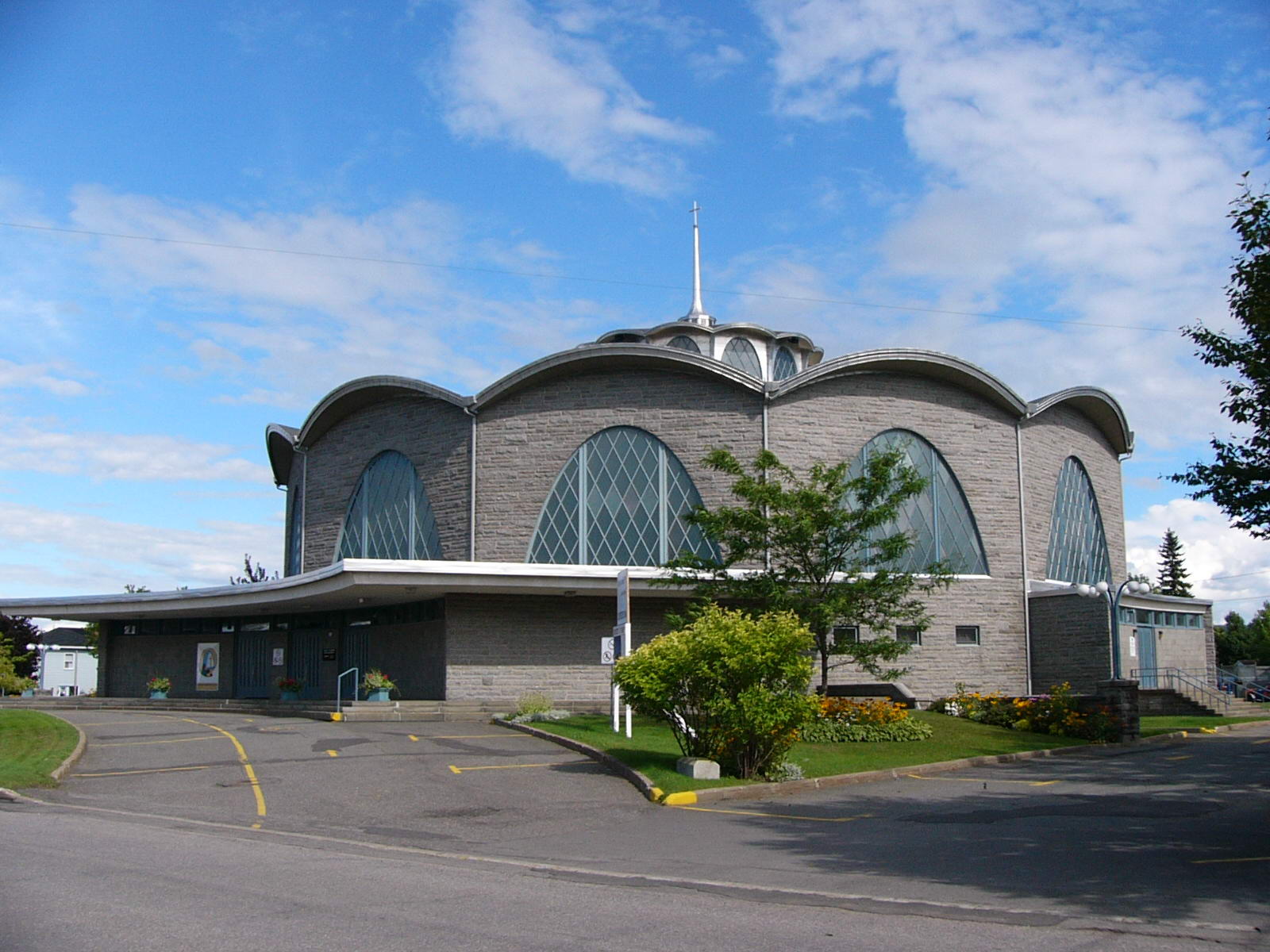 Fonds d'cran Constructions et architecture Edifices Religieux glise de Montmagny,Qubec