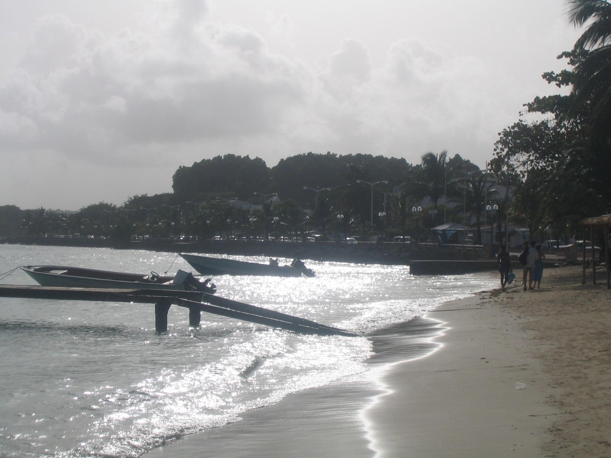 Wallpapers Trips : North America Guadeloupe Plage de Saint-Anne, en Guadeloupe