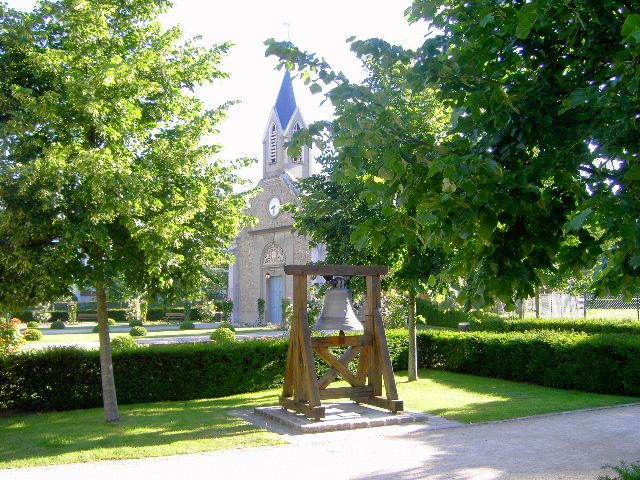 Fonds d'cran Constructions et architecture Edifices Religieux vlizy vieille ville