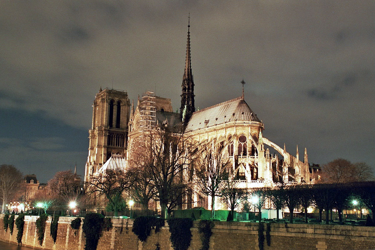 Wallpapers Constructions and architecture Religious Buildings Notre-Dame vue de ct